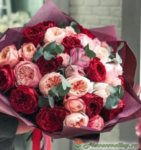 Букет из пионовидных роз, 35 шт