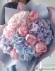 Букет с гортензией и пионами