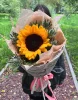 Букет с подсолнухом и пшеницей