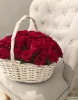 35 красной розы в корзине